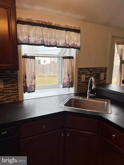 Kitchen - 4 Mccord Dr, Newark, DE 19713 photo 3 of 4
