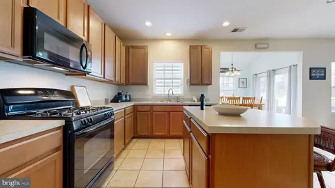 Kitchen - 803 Barcelona St, Townsend, DE 19734 photo 4 of 6