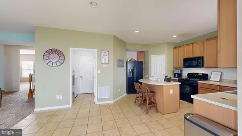 Entry Way - 803 Barcelona St, Townsend, DE 19734 photo 11 of 16