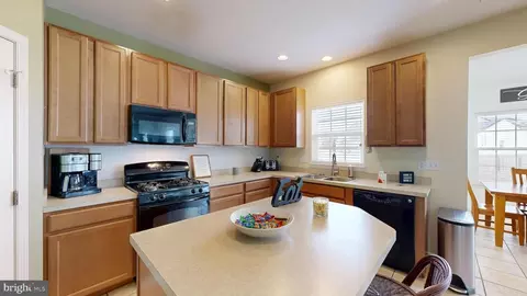 Kitchen - 803 Barcelona St, Townsend, DE 19734 photo 3 of 6