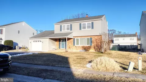 221 Morrison Rd, New Castle, DE 19720