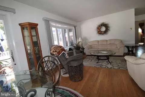 Living - 31 Northfield Rd, Newark, DE 19713 photo 4 of 13
