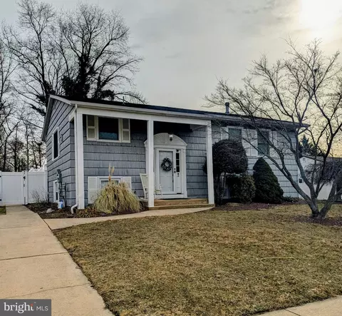 31 Northfield Rd, Newark, DE 19713