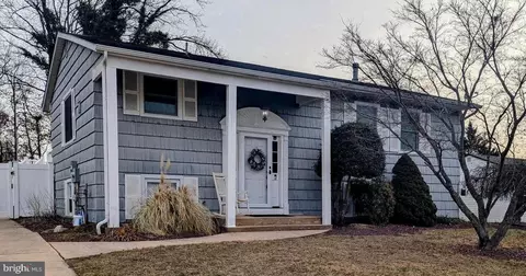 Exterior - 31 Northfield Rd, Newark, DE 19713 photo 2 of 7