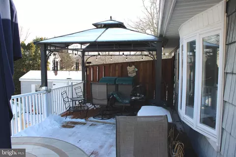 Exterior - 31 Northfield Rd, Newark, DE 19713 photo 6 of 7