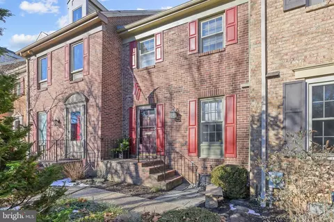 1129 N Broom St, Wilmington, DE 19806