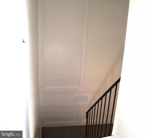 Entry Way - 29 Plover Cir, Newark, DE 19702 photo 3 of 5