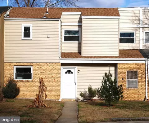 29 Plover Cir, Newark, DE 19702