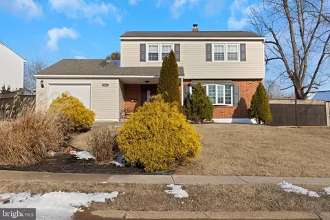 333 Oregon Ave, New Castle, DE 19720