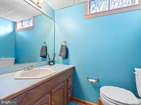 Bath - 410 Reading Ln, Middletown, DE 19709 photo 1 of 5