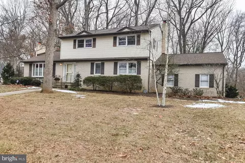 29 Winterbury Cir, Wilmington, DE 19808