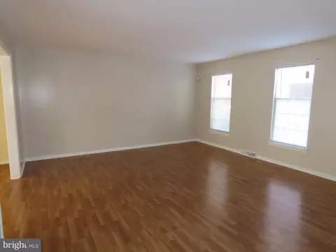 Living - 26 S Katrin Cir, New Castle, DE 19720 photo 1 of 1