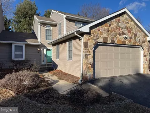 24 Scotch Pine Rd, Newark, DE 19711
