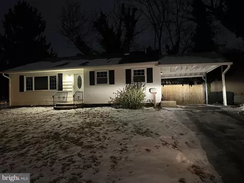 1 Carole Rd, Newark, DE 19713