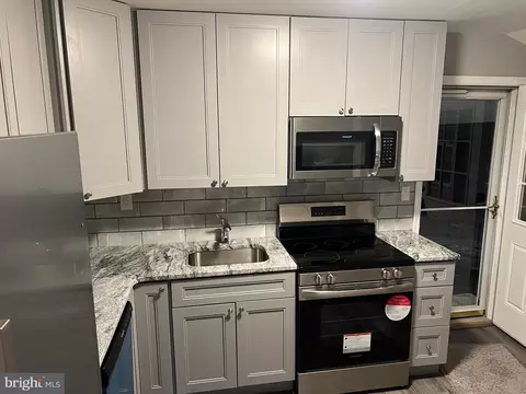 Kitchen - 1 Carole Rd, Newark, DE 19713 photo 2 of 4