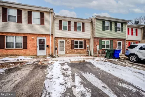 506 Stewarton Ct, Newark, DE 19702