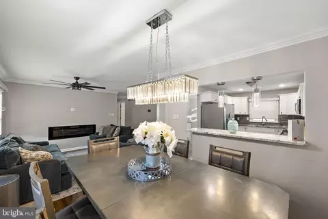 Dining - 158 Scottfield Dr, Newark, DE 19713 photo 1 of 2