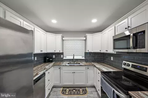 Kitchen - 158 Scottfield Dr, Newark, DE 19713 photo 1 of 1