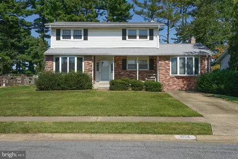 1014 Mayflower Dr, Newark, DE 19711