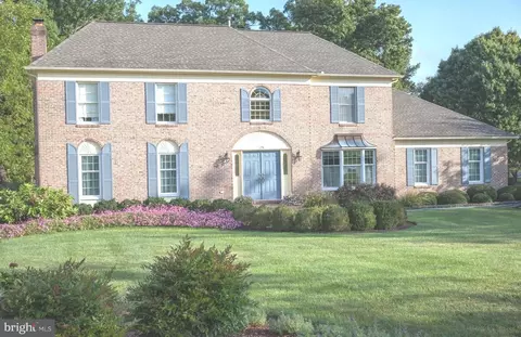 276 Chippenham Ln, Hockessin, DE 19707