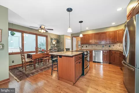 111 Downs Dr, Wilmington, DE 19807 photo 13
