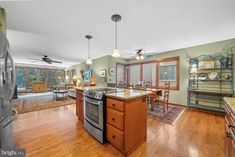 111 Downs Dr, Wilmington, DE 19807 photo 18