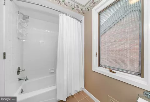 111 Downs Dr, Wilmington, DE 19807 photo 41