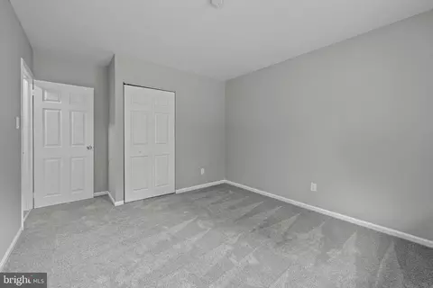 Bedroom - 810 Devon Dr, Newark, DE 19711 photo 4 of 6