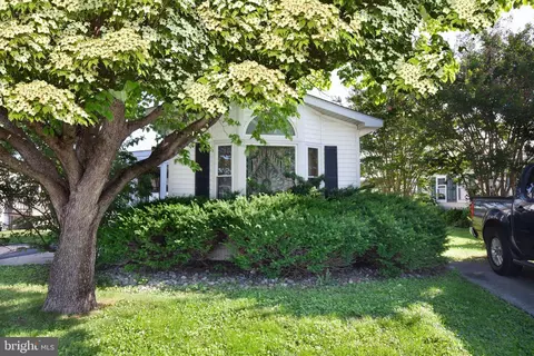 911 10th Ave, Wilmington, DE 19808