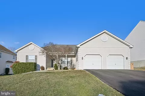 512 Wake Forest Dr, Newark, DE 19713