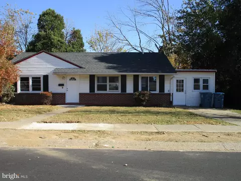 9 Lind Ave, New Castle, DE 19720