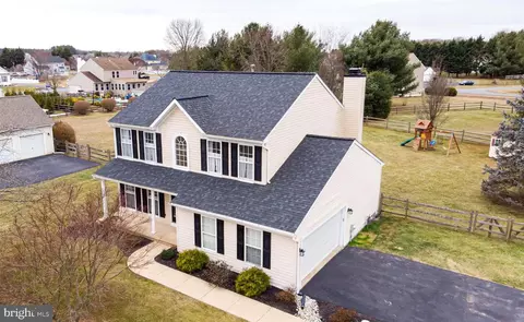 421 Maplewood Dr, Middletown, DE 19709