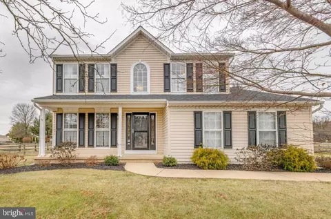 421 Maplewood Dr, Middletown, DE 19709 photo 2