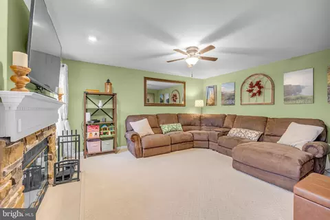 421 Maplewood Dr, Middletown, DE 19709 photo 11