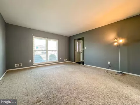 Living - 407 Empoli Dr, Bear, DE 19701 photo 2 of 6