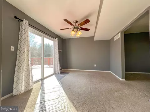 Living - 407 Empoli Dr, Bear, DE 19701 photo 5 of 6