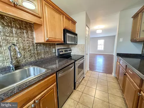 400 Calburn Ct, Bear, DE 19701 photo 9