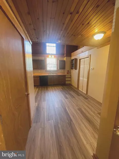 Entry Way - 6064 Summit Bridge Rd, Townsend, DE 19734 photo 1 of 5