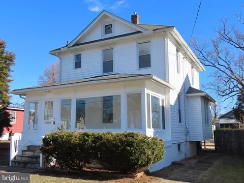 16 Tamarack Ave, Wilmington, DE 19805