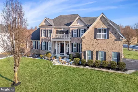 Exterior - 1410 Olmsted Dr, Bear, DE 19701 photo 5 of 10
