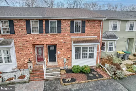250 Green Ln, Newark, DE 19711