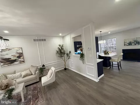 Entry Way - 247 Becks Woods Dr, Bear, DE 19701 photo 3 of 11