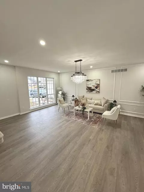 Living - 247 Becks Woods Dr, Bear, DE 19701 photo 2 of 3