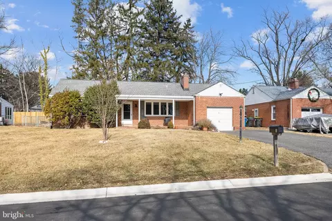 5 Dartmouth Rd, Wilmington, DE 19808