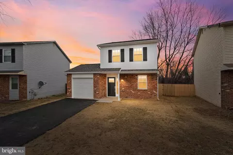 Exterior - 150 Channing Dr, Bear, DE 19701 photo 2 of 3
