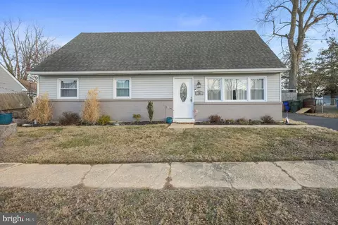 20 Reybold Dr, Delaware City, DE 19706