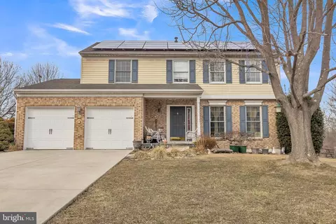 112 Coopers Dr, Newark, DE 19702