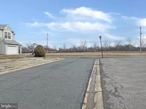 View/Area - 8 Warren Pl, Newark, DE 19702 photo 1 of 1