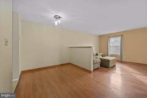 Living - 435 Calburn Ct, Bear, DE 19701 photo 1 of 2