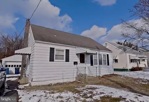 327 Olga Rd, Wilmington, DE 19805